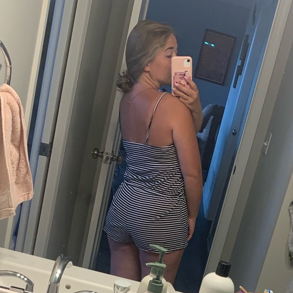 Striped Romper - Picture 3 of 6
